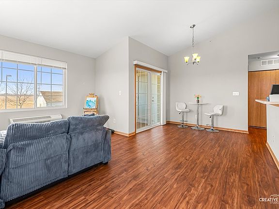 3rd image of 162 Bertram Dr Unit I