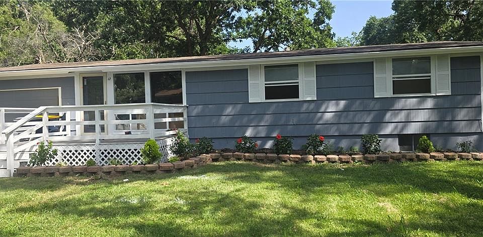 1st image of 3617 N Cypress Dr