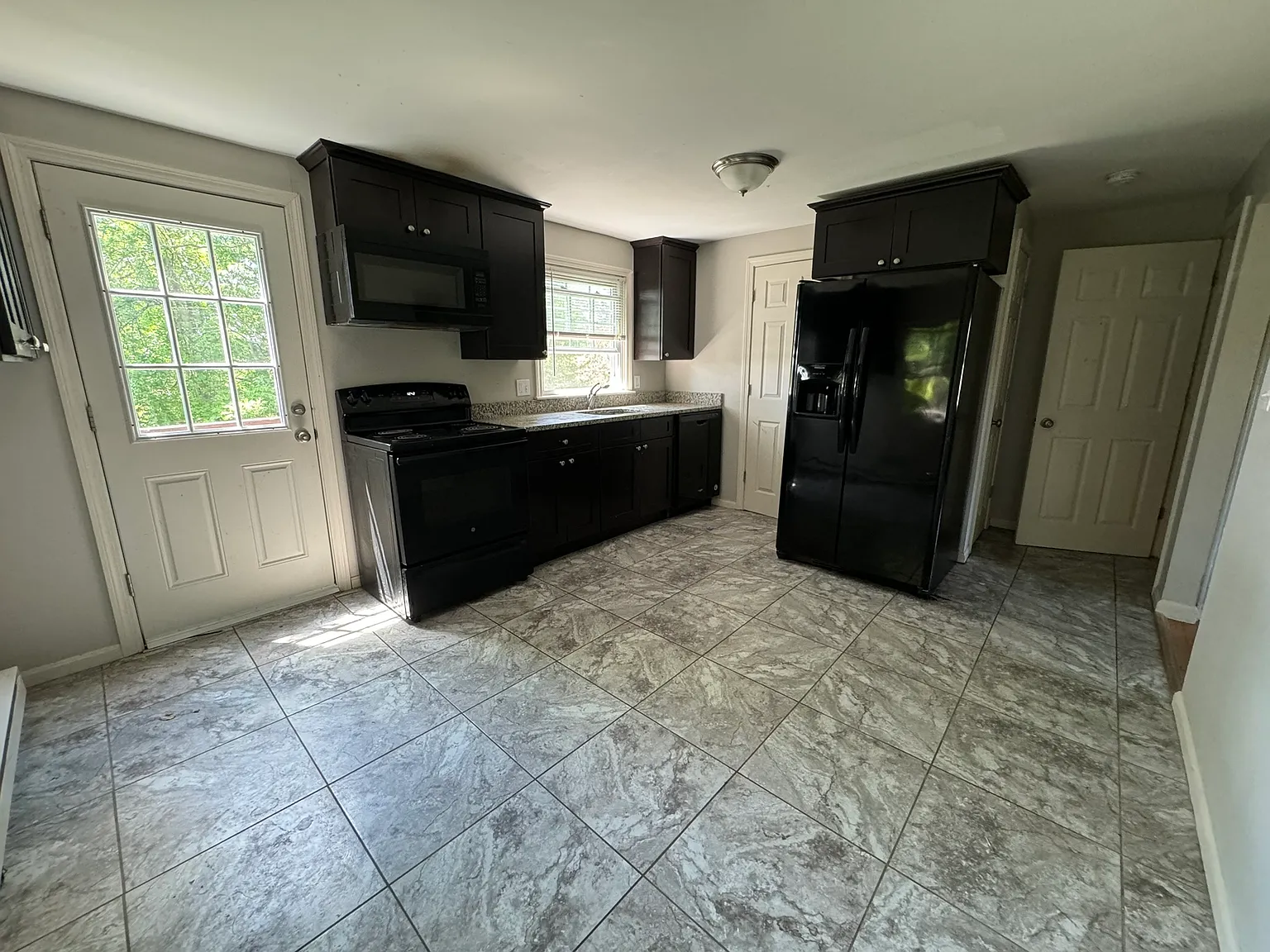 87 South Silver Lane - 2 — Photo 2