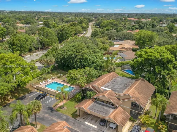 8407 Shadow Ct #3-10, Coral Springs, FL 33071