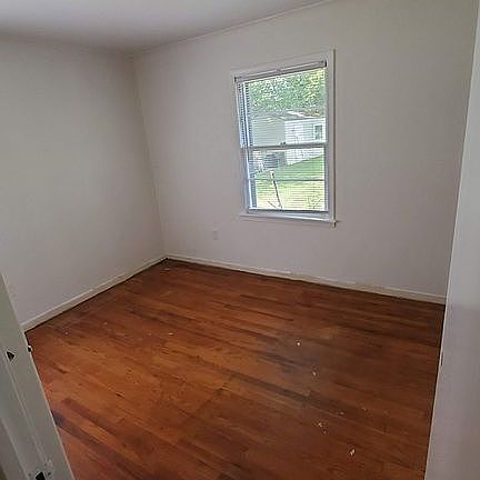 2nd image of 7124 Vellex Ln