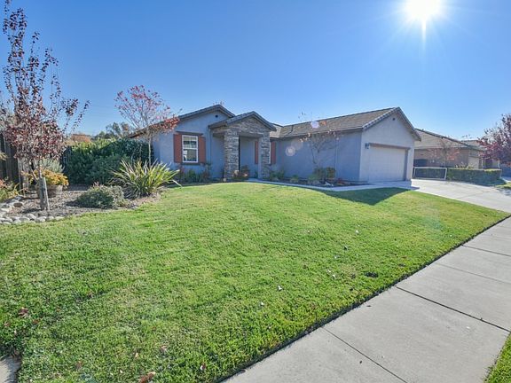 3rd image of 5547 Lochcarron Dr
