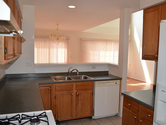 2nd image of 8898 Heathwood Cir #8898