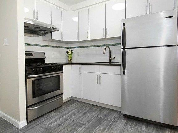 4th image of 759 41st St #1