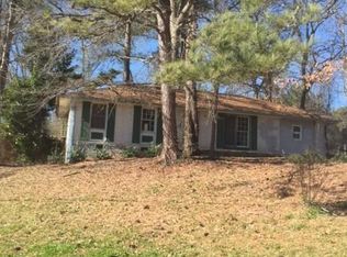 450 Cameo Dr, Riverdale, GA