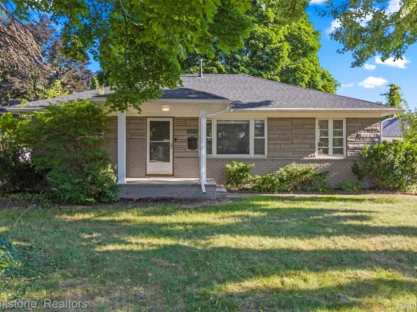 42475 Postiff Ave, Plymouth, MI 48170
