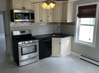 199 Terrell Ave, Oceanside, NY 11572