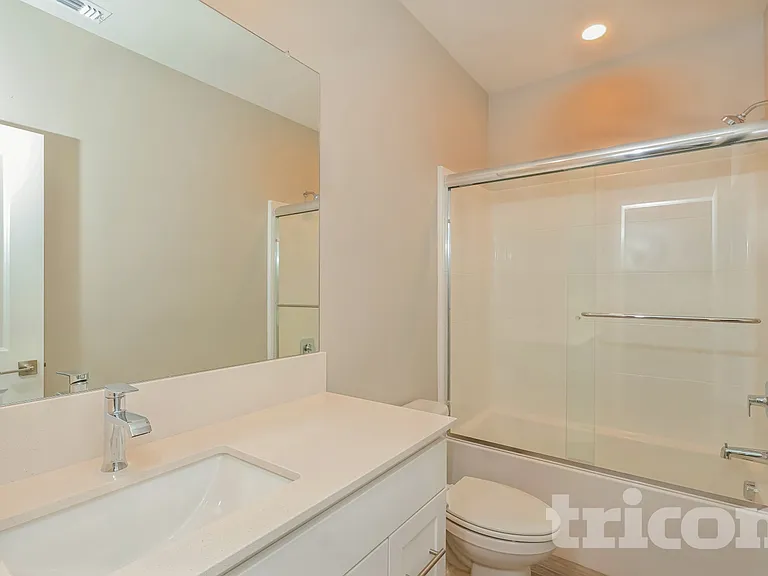 10571 Vina Ct — Photo 13