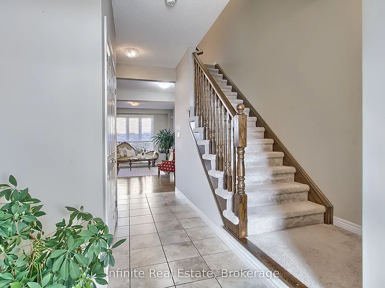 380 Lake St #11 — Photo 8