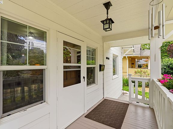 4th image of 3246 NE 59th Ave