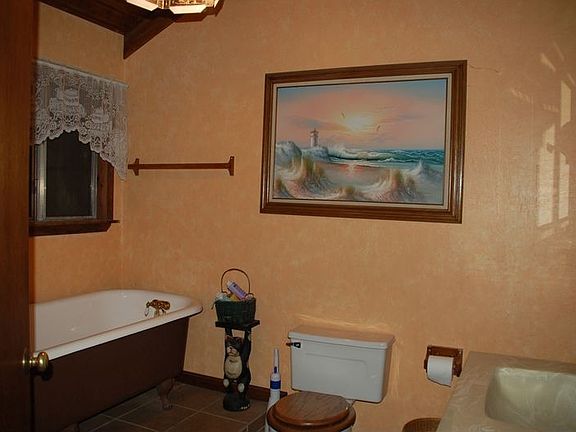 Upstairs Bathroom