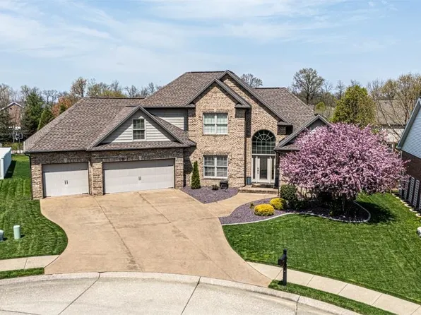 9366 Emily Ct, Newburgh, IN 47630