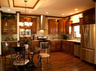 5614 Kingsley Dr NE, Rockford, MI 49341