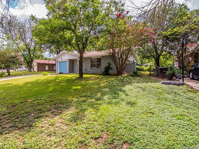7430 Saddlewood St — Photo 26