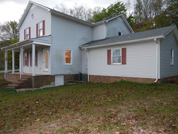 3rd image of 4376 Whippoorwill Hill Dr