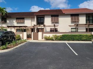 13390 SW 91st Ter #TOWNHOUSE C, Miami, FL 33186