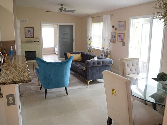 2nd image of 201 Maplewood Drive #201