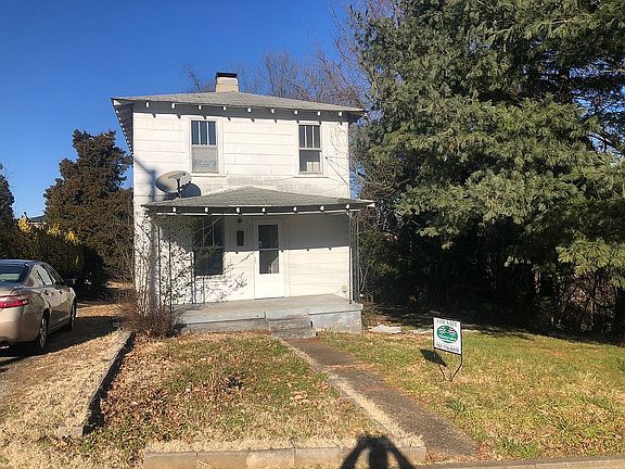 2nd image of 311 Virginia St
