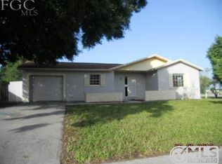 1037 Ridgeway Dr, North Fort Myers, FL 33903