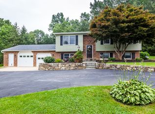 4392 Mill Race Dr, Union Bridge, MD 21791