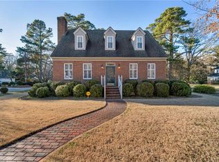 1011 Rivershore Rd, Elizabeth City, NC 27909