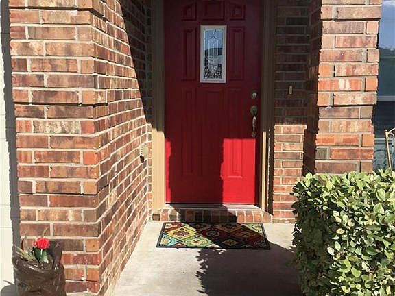 4th image of 2202 Griffin Dr