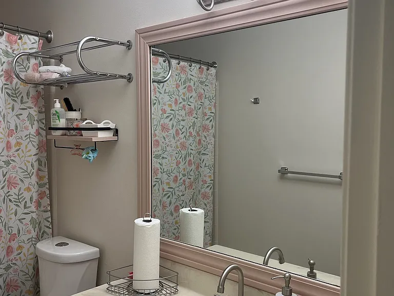Bathroom2