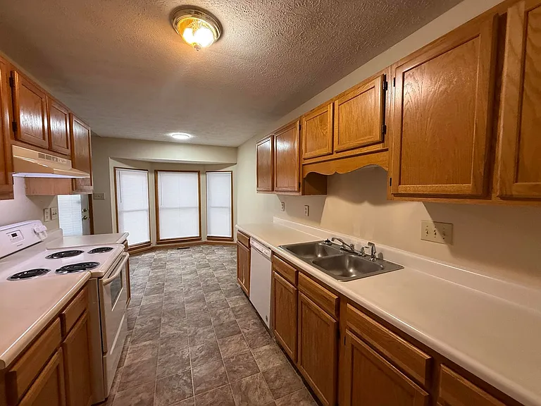 5671 Archer Rd — Photo 6