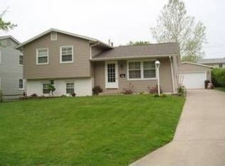 107 Cherokee Ln, Fort Madison, IA 52627