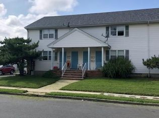 8 Vine St, Monroe Township, NJ 08831