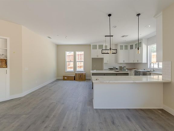 5th image of 7845 Hutton Creek Ln