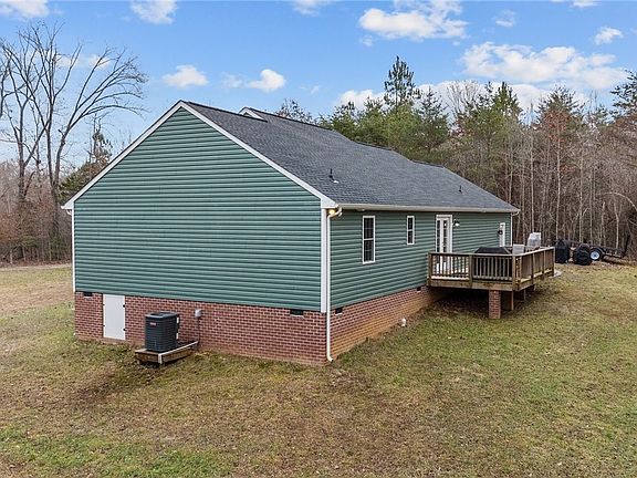4th image of 4760 Brown Orchard Ln