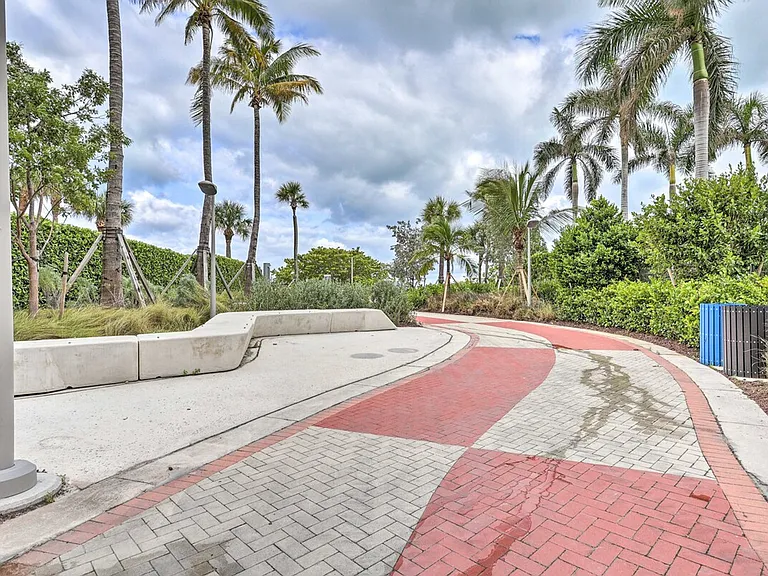 3700 Collins Ave #ID1307153P — Photo 23