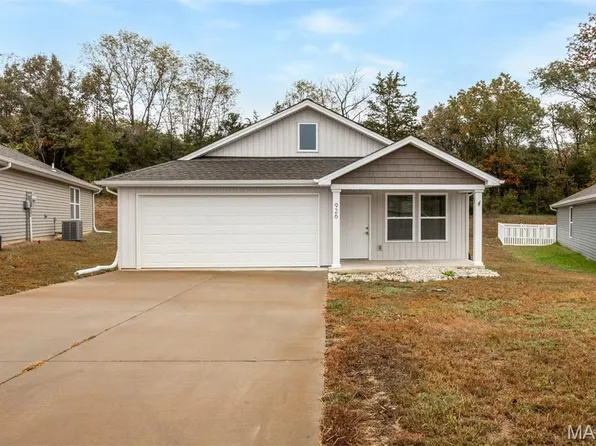 926 Osage Villa Ct, Villa Ridge, MO 63089