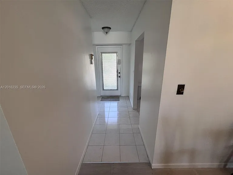 1025 SE 3rd Ave #102 — Photo 6