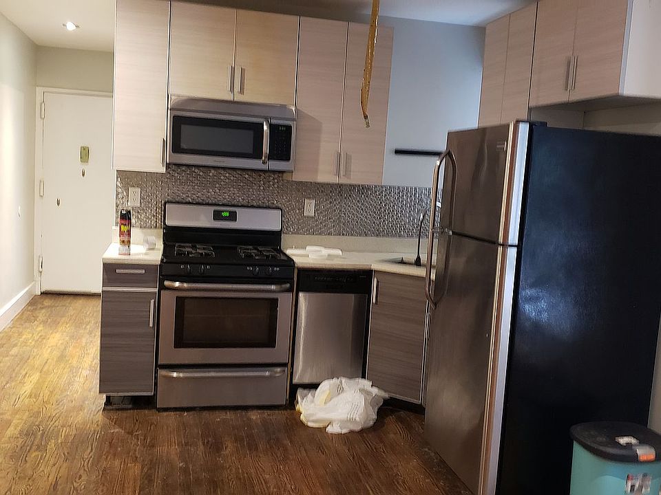 1st image of 932 Myrtle Ave APT 20