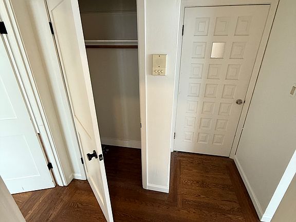 3rd image of 419 Cypress Ave #1