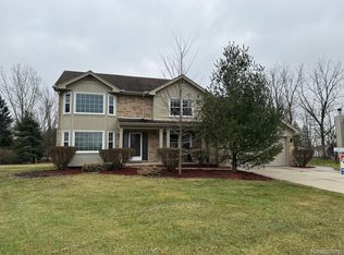 3899 Century Ct, Ypsilanti, MI 48197