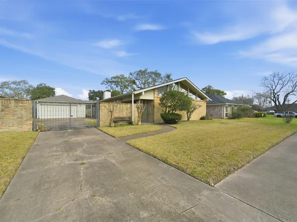 22106 Woodrose Dr, Katy, TX 77450