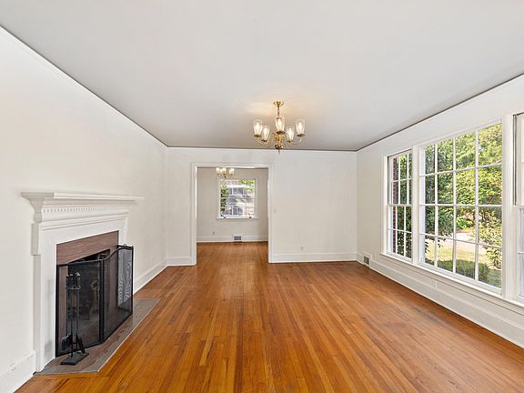 4th image of 38 Riley St
