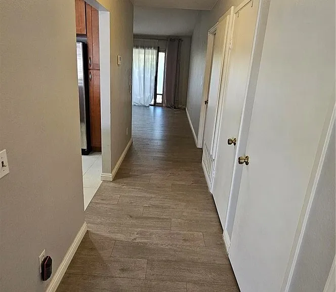 876 Tangerine St — Photo 5