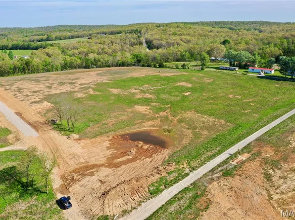 1 Jackal Rd, Potosi, MO 63664