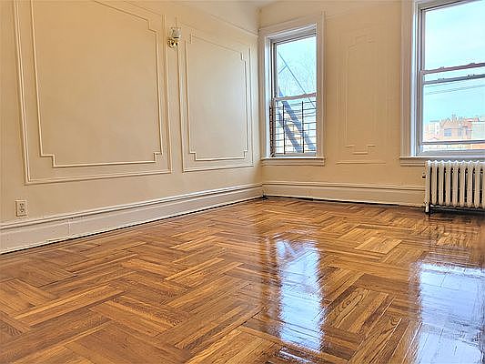 4th image of 2066 E 15th St APT 3B