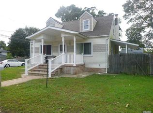 1800 Stein Dr, Bay Shore, NY 11706