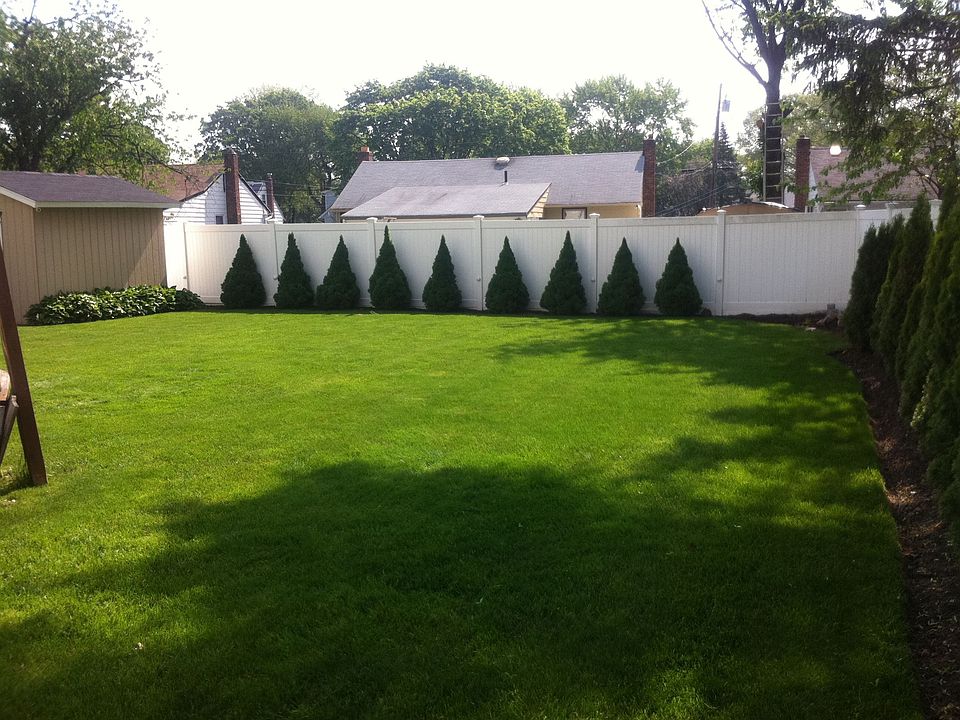 2nd image of 851 Bellmore Rd