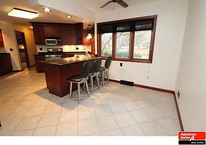 4th image of 885 Mullen Dr