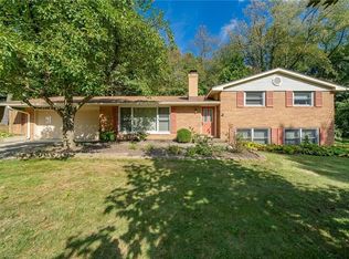 6776 Oakcrest Ave NW, North Canton, OH 44720