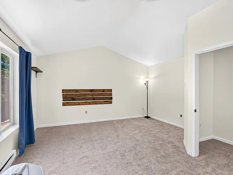 7143 SW Sagert St #104 — Photo 14