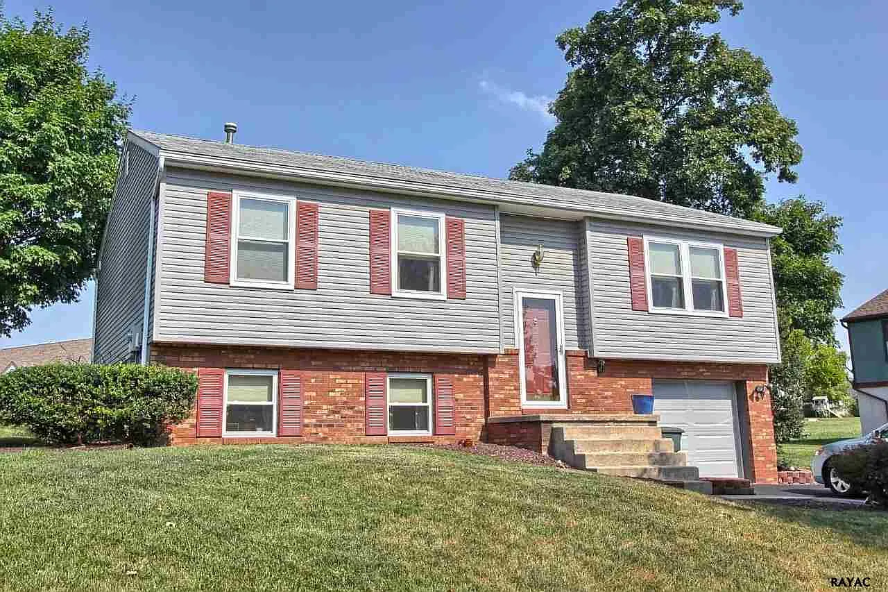 2632 Abby Ln photo 1