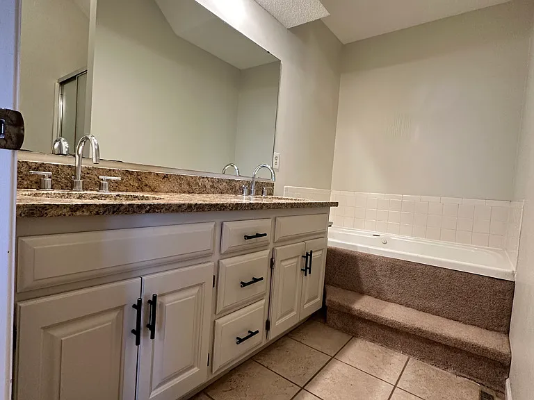 14710 Hardy St — Photo 16